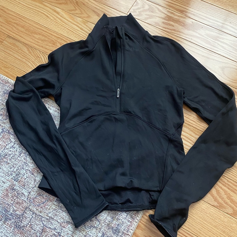 It’s Rulu Run Half Zip